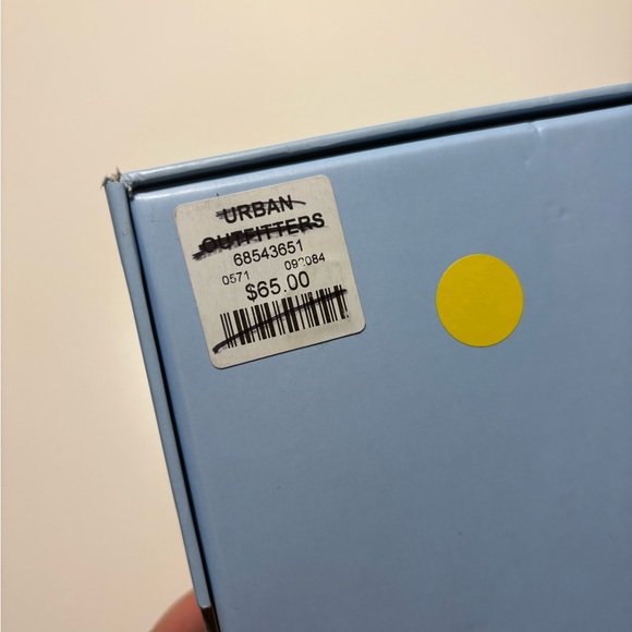 NWT Urban Outfitters Yew Yew Half-Circle Ashtray - Picture 5 of 12